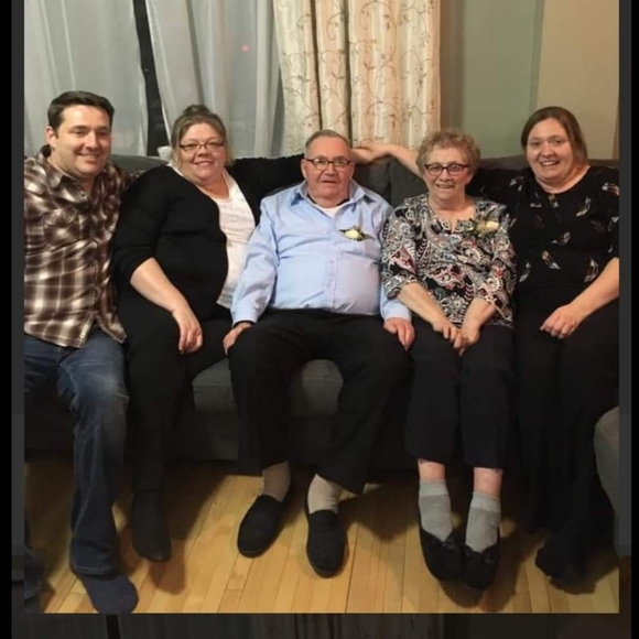 Meet your Posher, Kim - Picture 1 of 1